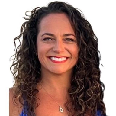 Stacey Figueras - CMO & Co-Founder at SocialGenius, AI social media automation platform